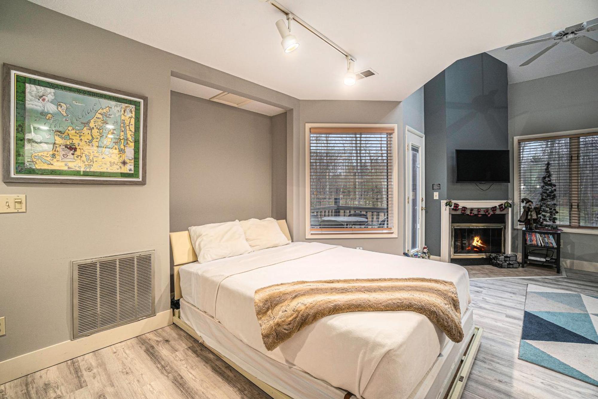 Wintergreen Condos Thompsonville Room photo