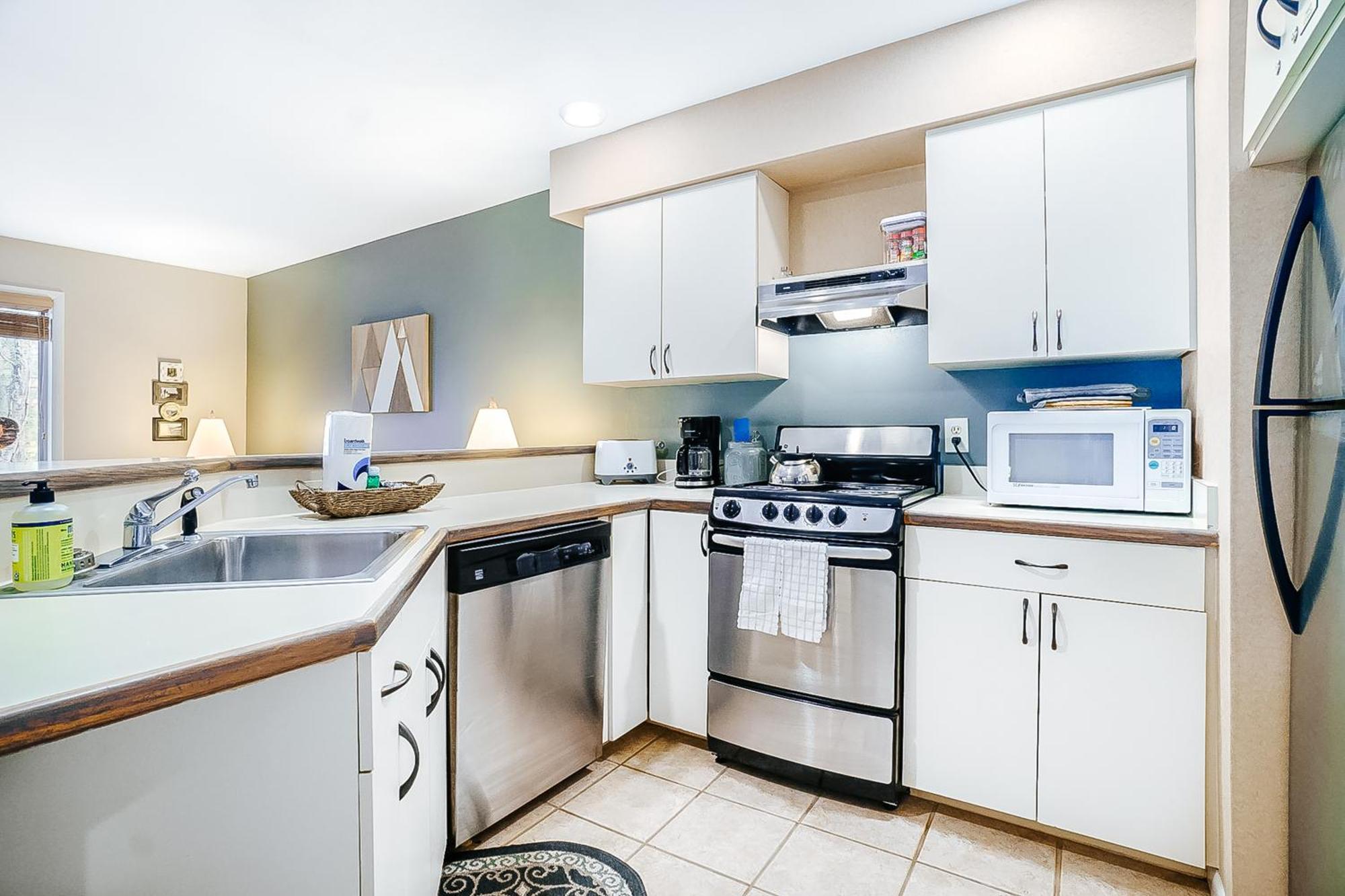 Wintergreen Condos Thompsonville Room photo